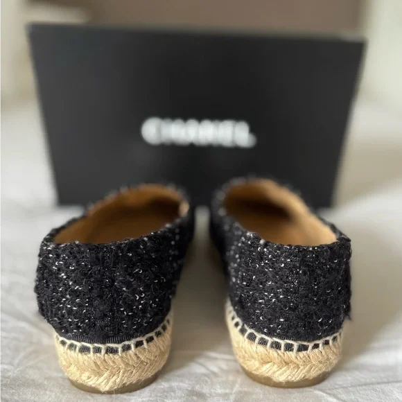 💯CHANEL Metallic Lambskin Tweed Espadrilles